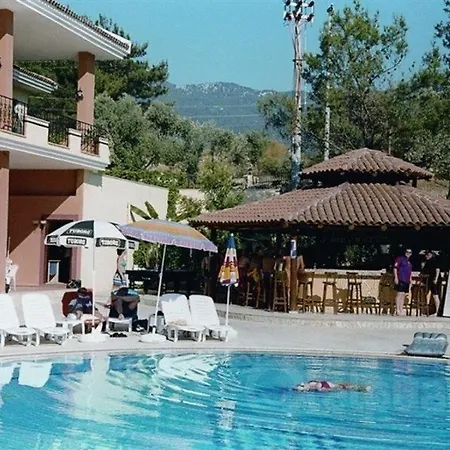 Merriment Oludeniz